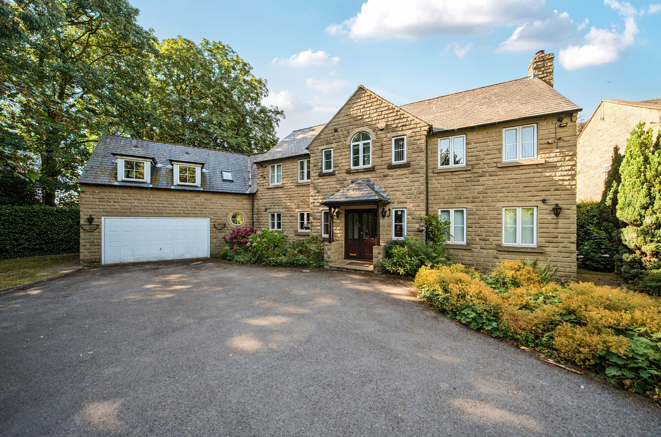 Ferndale, Foxhill Court, Weetwood, Leeds, LS16
