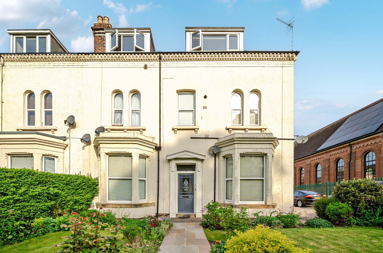 High Street, Harrogate, North Yorkshire, HG2